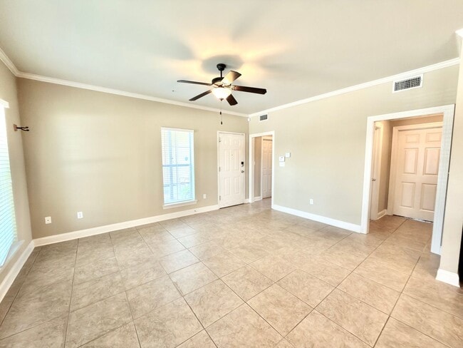 Photo - 9413 Burbank Dr
