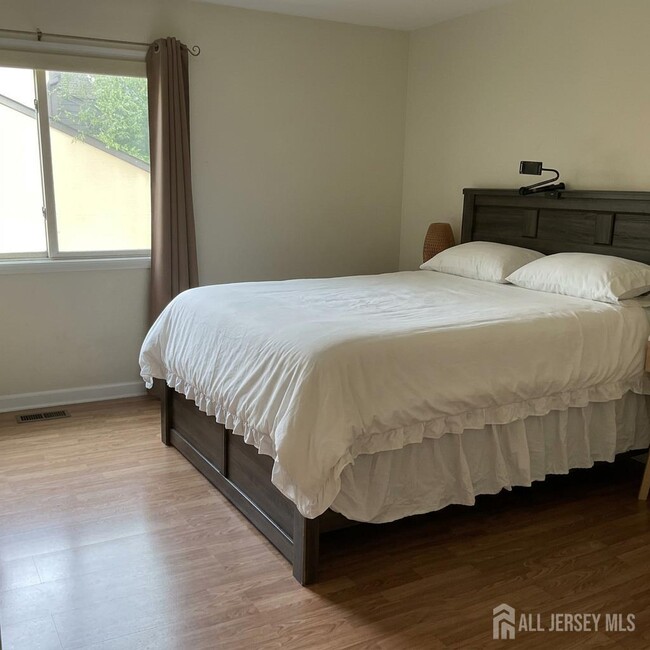 Photo - 1306 Sayre Dr