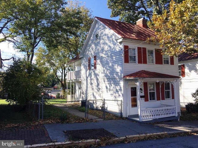 Building Photo - 211 E Boscawen St