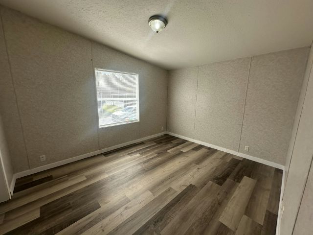 Photo - 1939 Annapolis Ave