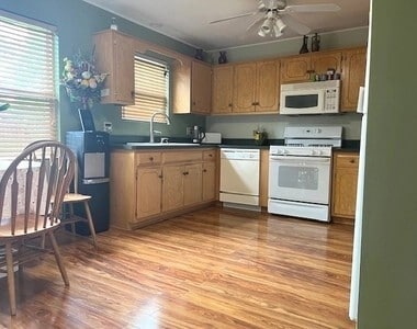 1005 Singer Ave