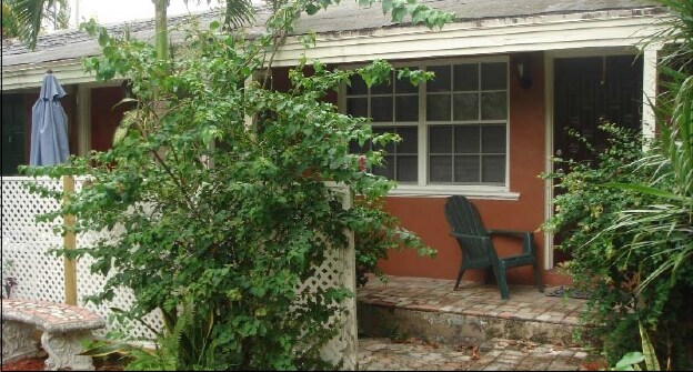 Photo - 2021 Plunkett St.