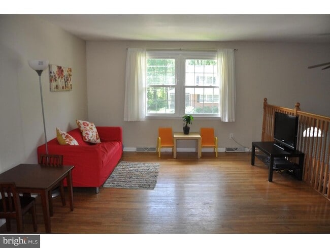 Photo - 924 Kenilworth Ave