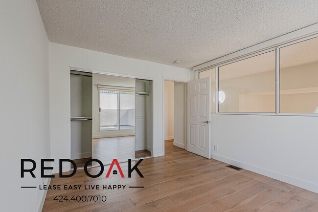 Photo - Exceptional Two Bed Room with Loft, Privat... Unit 303