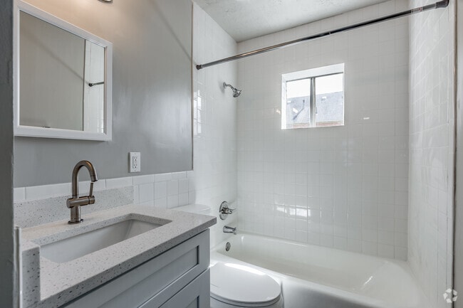 2BR, 1BA - 825SF Renovated - Blue Ridge Apartments