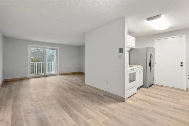 Photo - 11 Silver Hill Ln Unit 11