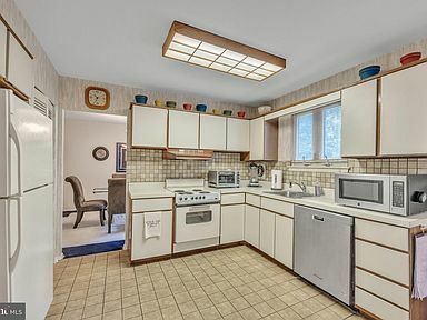 Photo - 1131 Haral Pl