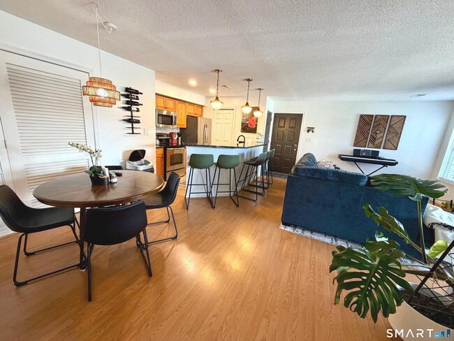 Photo - 1 Forest Glen Cir Unit 13