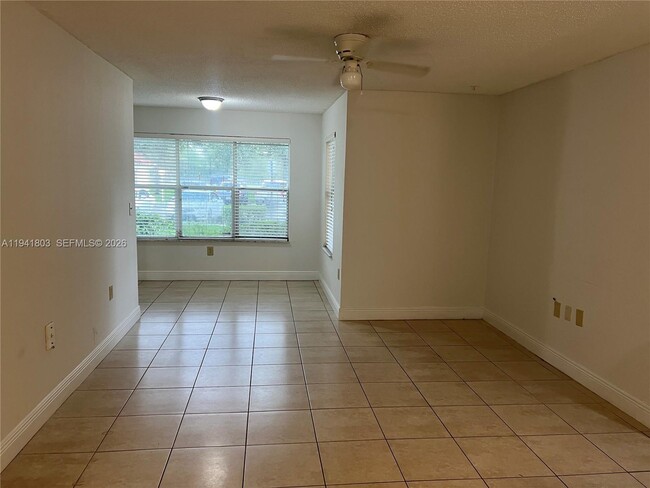 Photo - 643 Vista Isles Dr Unit 1814