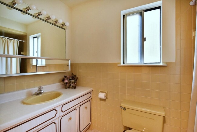 Photo - 712 Bergen St Unit 1A