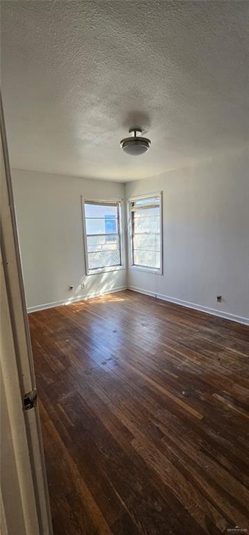 725 Westway Ave W