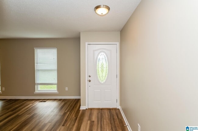 Photo - 720 Twin Ridge Dr