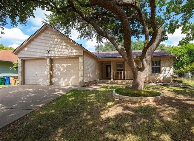 Building Photo - 2704 Crownspoint Dr