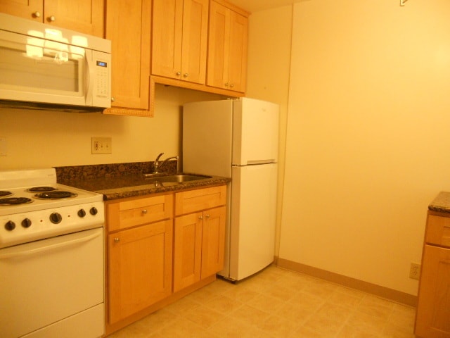 Building Photo - 944 Kiely Blvd