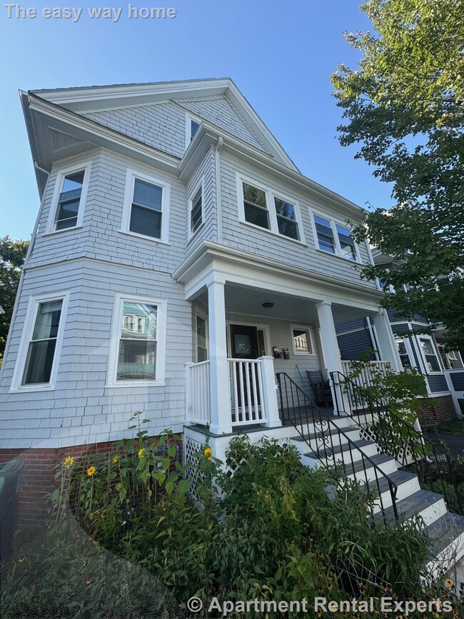 Davis Sq 5 Bedroom - 2 floors - Porches - ... - Davis Sq 5 Bedroom - 2 floors - Porches - ... Townhome