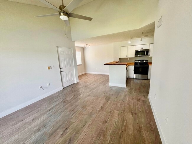 Photo - 7840 Sonoma Springs Cir Unit 208