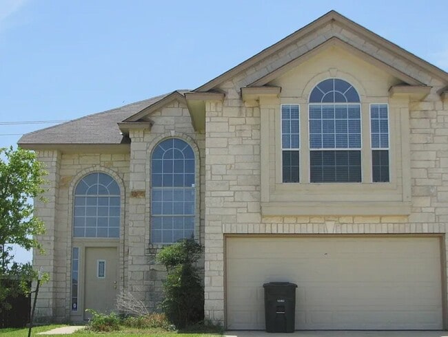 Building Photo - Two Story GEM!