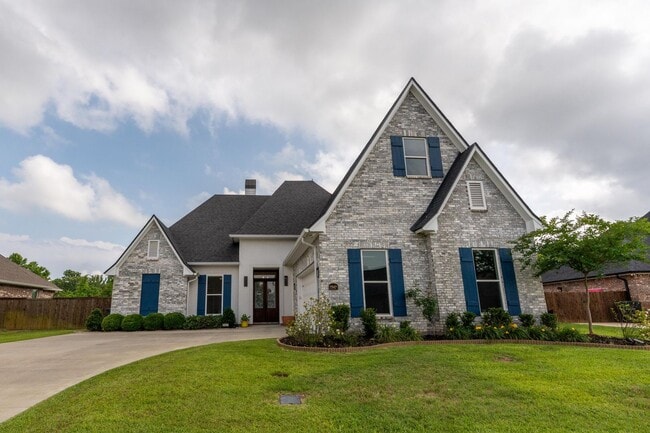 Building Photo - Waterfront Dream in Island Park | 4BR Retreat with Fire Pit, Flex Space & Backyard Oasis