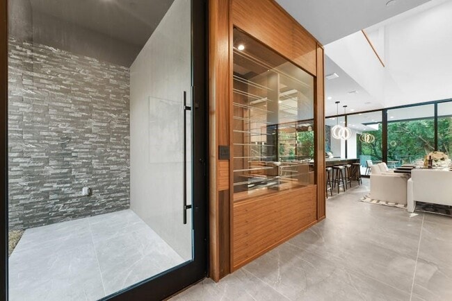 Photo - 3415 Rosefinch Trail