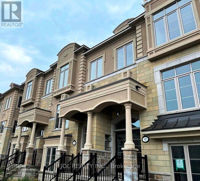 Photo - 95 Grand Trunk Ave