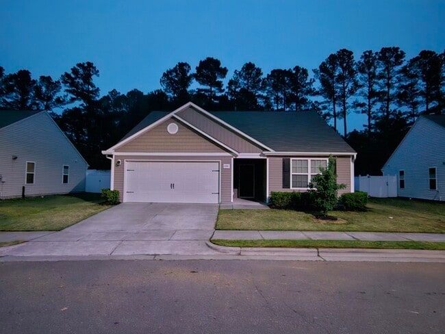 Photo - 2081 Alderman Way