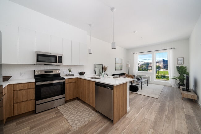 Art of Newark - Art of Newark Apartments
