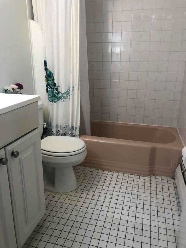 Photo - Amazing 2 bed in Allston 5 min away from Brookline... BROKER FEE PAID BY LANDLORD