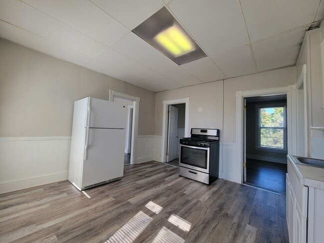 Photo - 385-387 Belmont St Unidad 387-2