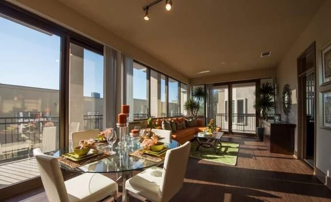 Photo - 1 bedroom in Houston TX 77046 Unit 1292