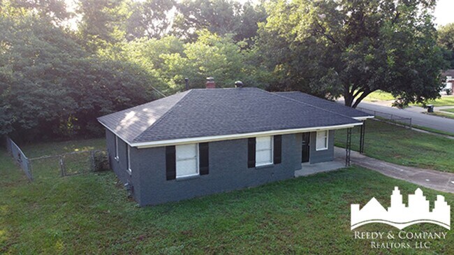 1380 Rolling Hills Dr