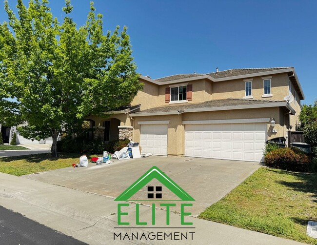 **Charming 5-Bed, 3-Bath Home in Prime Ros... - **Charming 5-Bed, 3-Bath Home in Prime Ros...