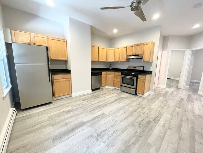 174 Bolton St Unit 1