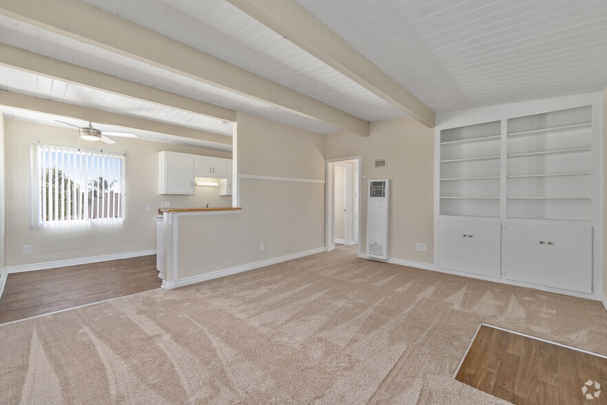 Sea Breeze Garden Apartments