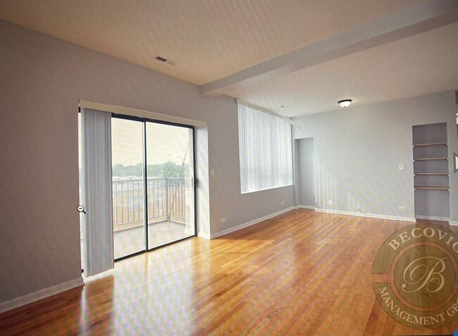Photo - 2505 W Howard St