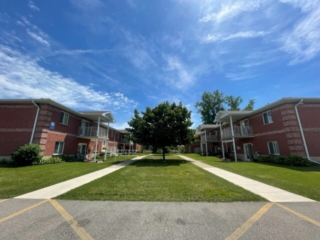 Photo - Wallaceburg Apartments