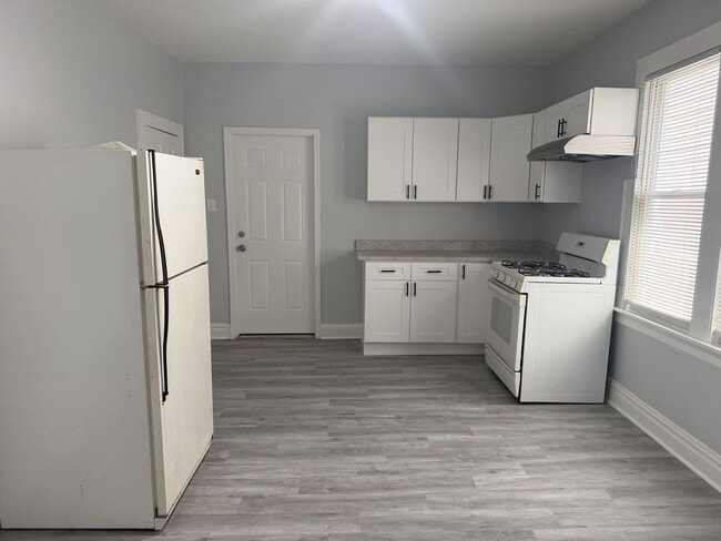 Photo - 8531 S Burley Ave Unit 8531 S Burley Ave Apt 2R
