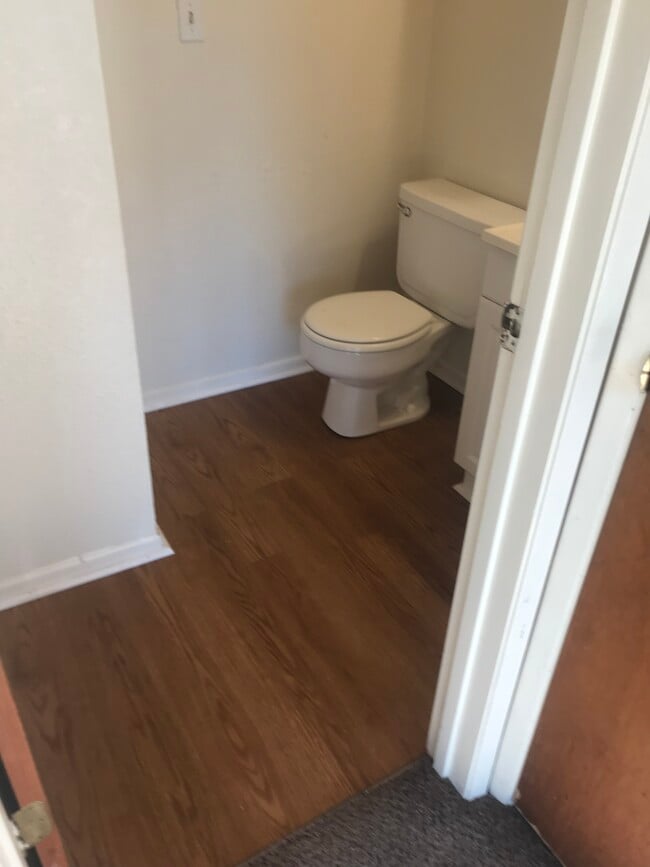 Downstairs bathroom - 630 Chestnut St