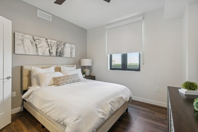 Life Time Living Gables Station Model Bedroom