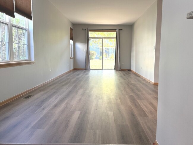 Photo - 810 Woodewind Dr