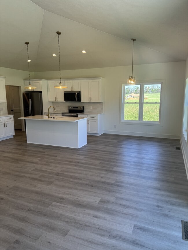 Photo - 200 W Agnes Dr