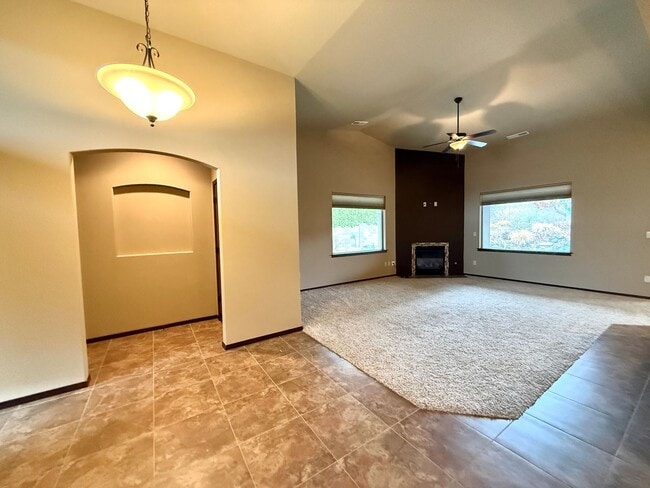 Photo - 4 bed 2 Bath off Keene