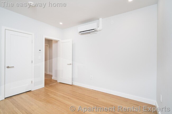 Photo - 17 Forest St Unidad #32