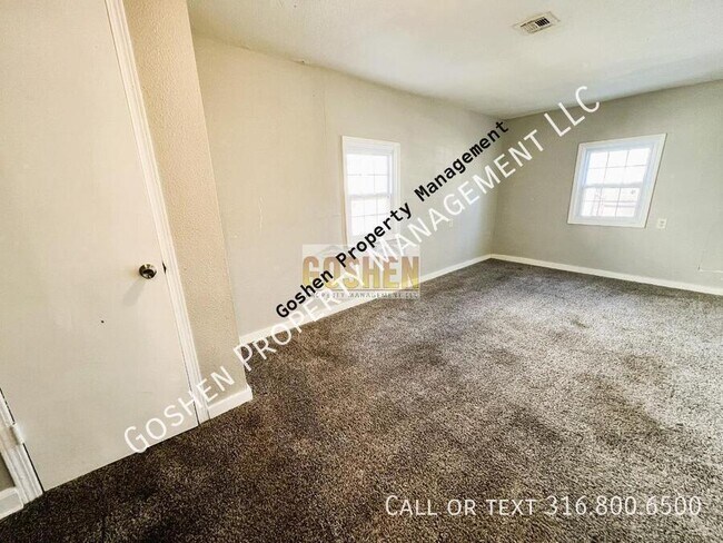 Photo - 1653 N Erie Ave