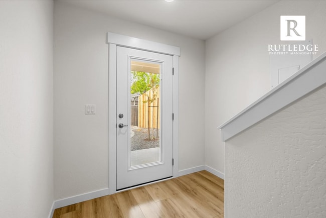 Photo - STUNNING 3 Bed / 2.5 Bath Brand New Townhome / End Unit !!!