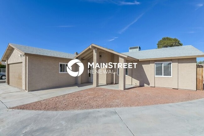 Building Photo - 4 Bedroom Pet-Friendly Home in LAS VEGAS, NV with Main Street Renewal