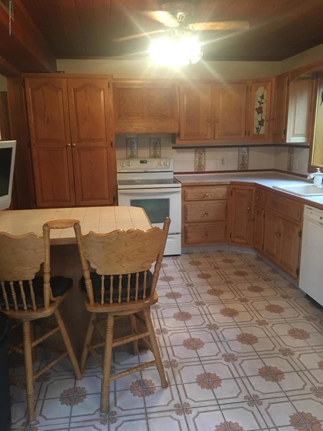 Photo - 24 Cambell Ct