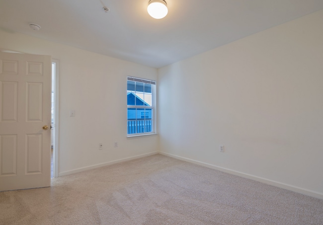 Building Photo - 146-K University Village Unit K