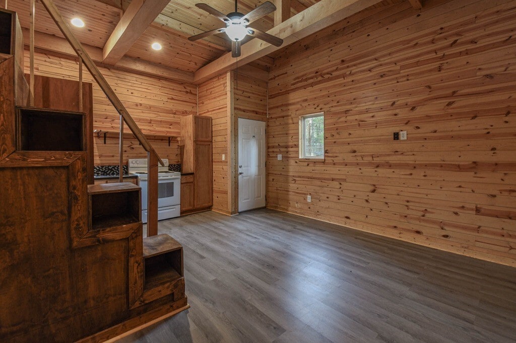 Photo - 20011 Parkway Ln