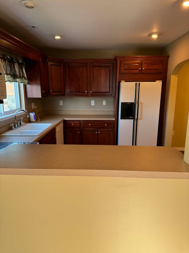 Photo - 649-1 Allen Ave