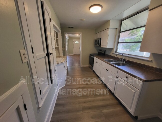 Photo - 905 Lotus Path